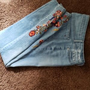 .jeans...Jessica Simpson boot cut Jeans Size 29